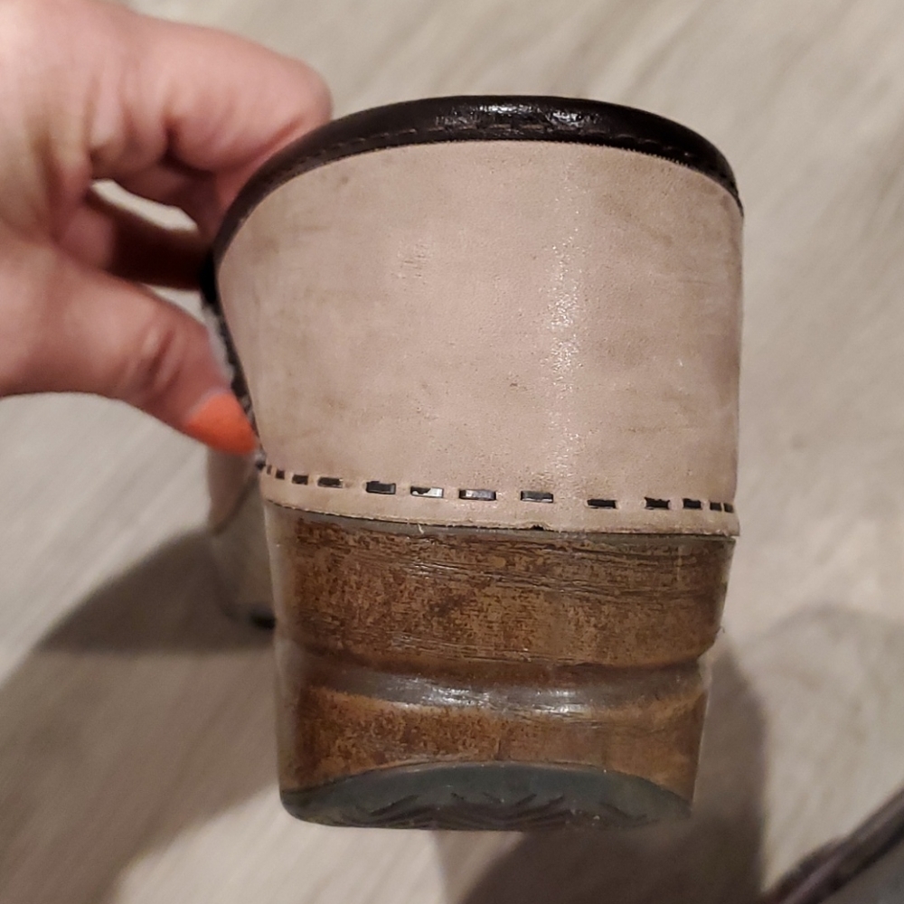 Dansko clogs - Picture 8 of 12